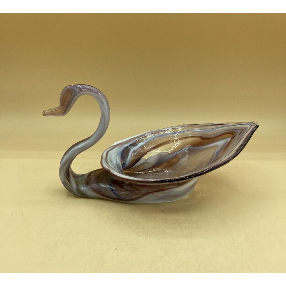 Swan Dish Cherokee Glass by Wagon Hill Art Glass Decor Vintage 5” X 9” - Picture 3 of 12
